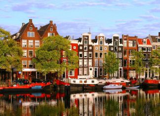 Dạo một vòng bên sông Amstel