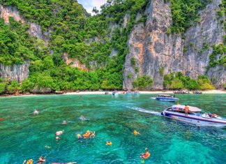 Koh Phi Phi hòn đảo ngọc thiên đường dành cho du khách du lịch Thái Lan